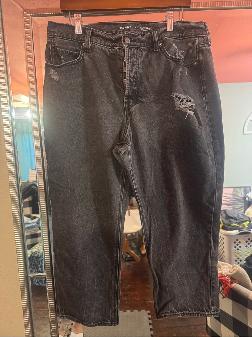 Old Navy Women's Black Relaxed Distressed Jeans